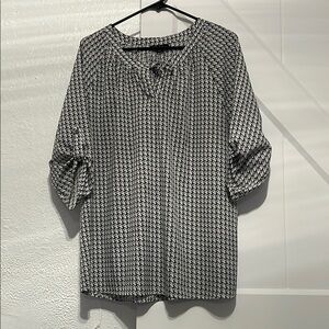 Women's Black and White Houndstooth Top